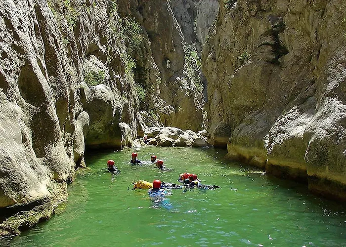 Domaine Mas Natura 2 Climatisation, Piscine Et 펜션 *