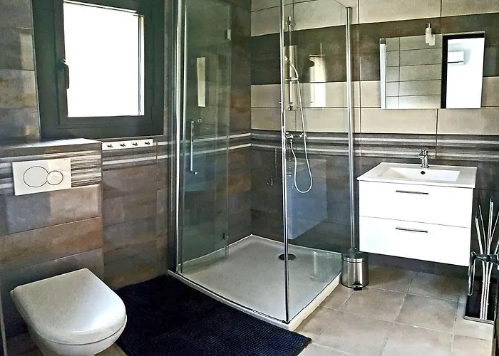 Holiday home Domaine Mas Natura 2 Climatisation, Piscine Et *