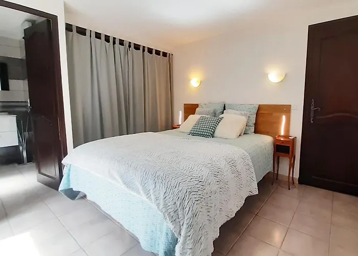 Domaine Mas Natura 2 Climatisation, Piscine Et Σπίτι διακοπών *