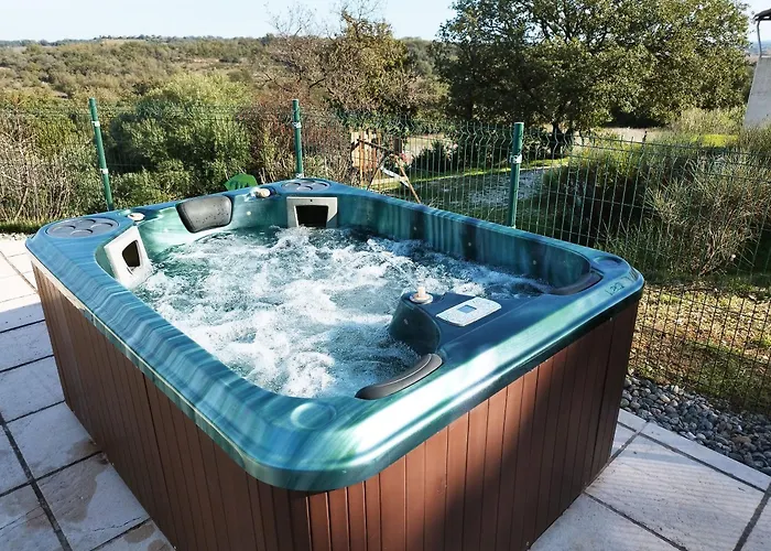 Domaine Mas Natura 2 Climatisation, Piscine Et Holiday home